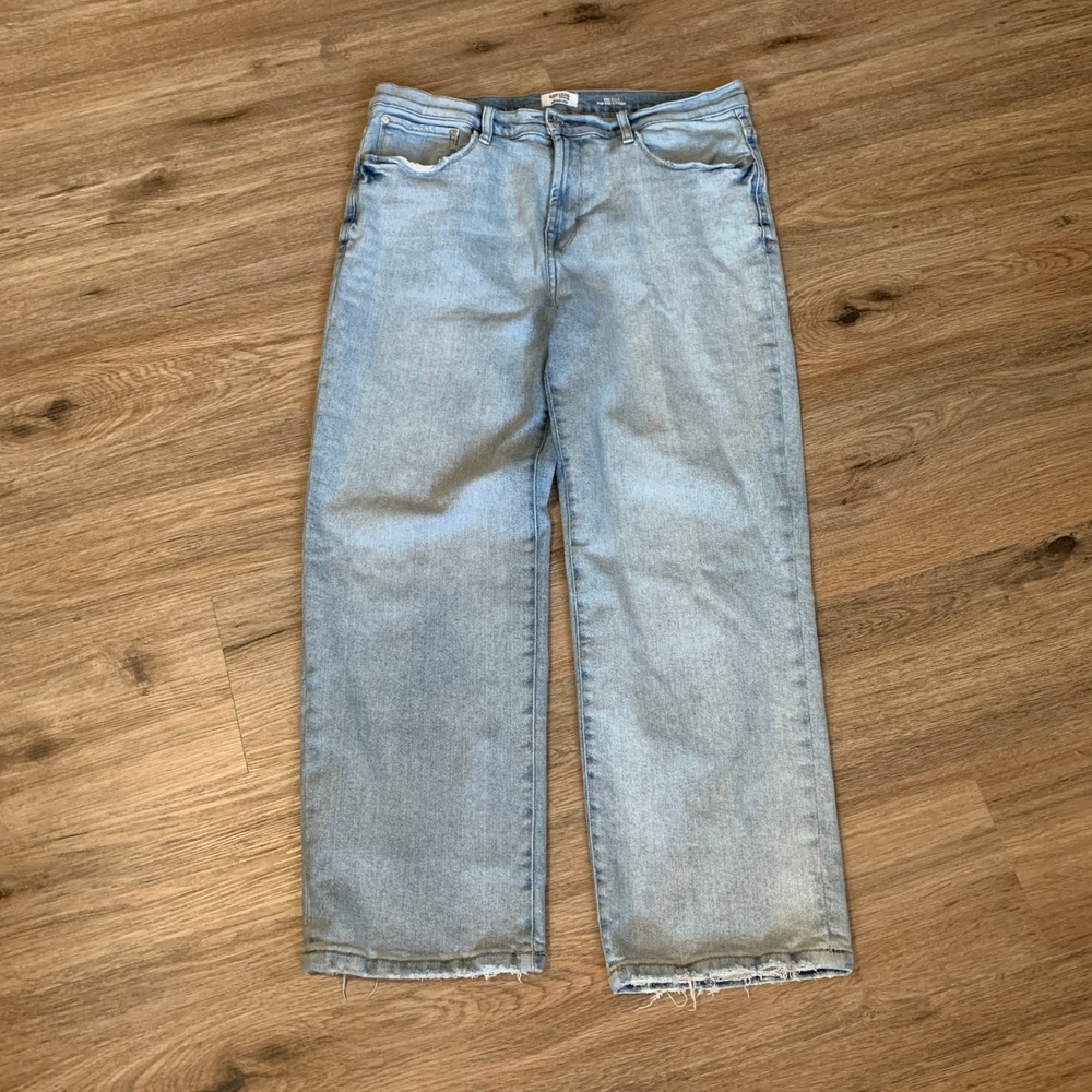 Kensie Jeans The Ella High Rise Straight Distressed Light Wash Denim Size 14/32